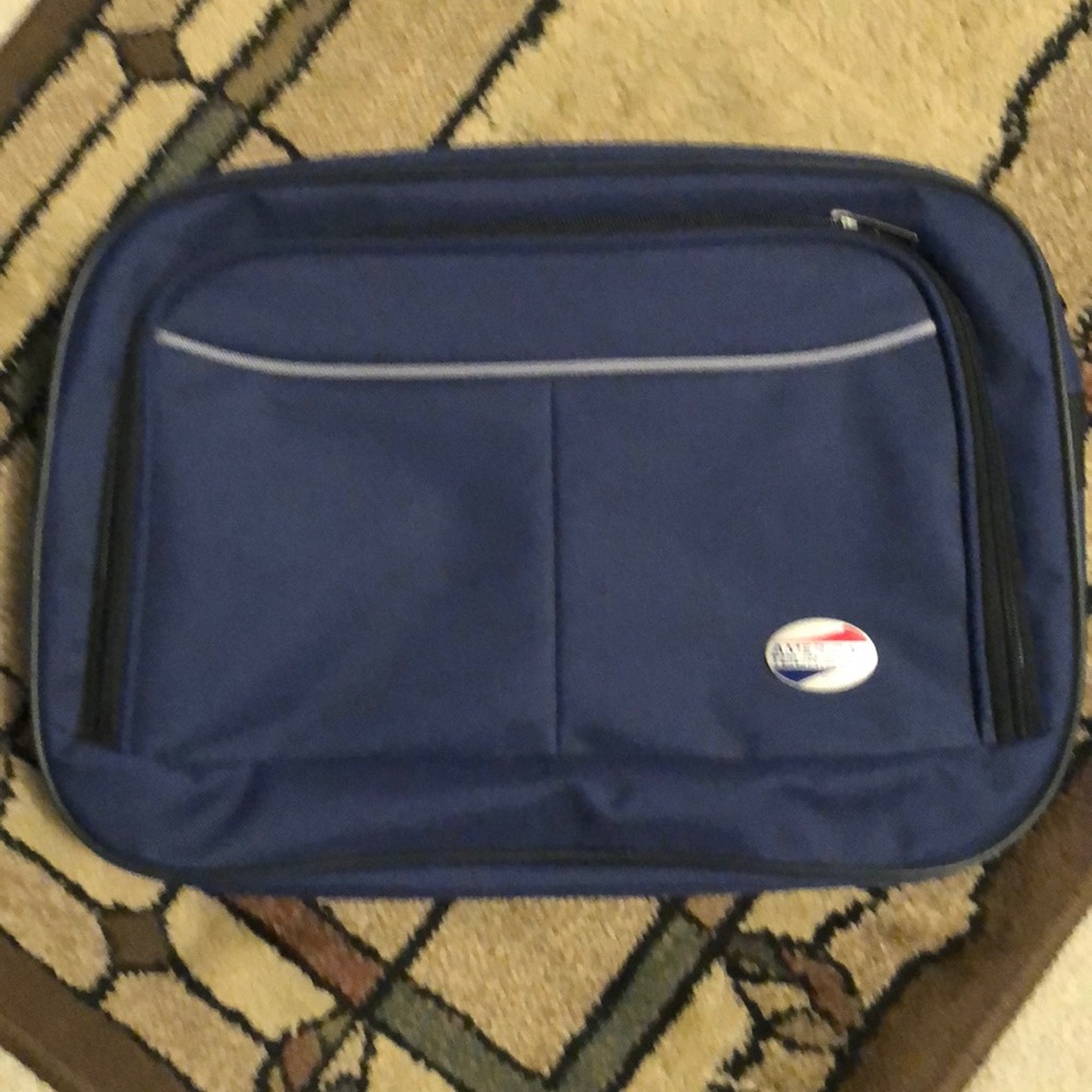 Luggage bag with sling